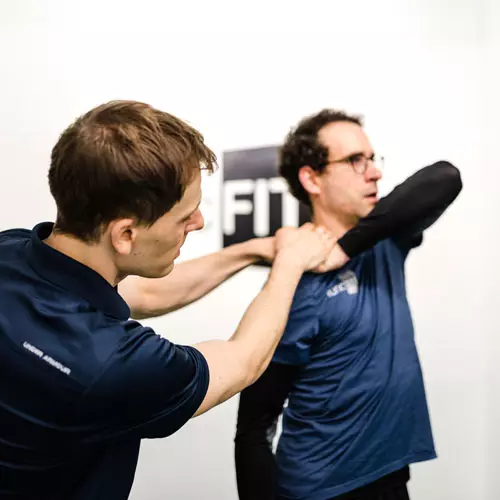 Professionelle Beweglichkeits-Analyse durch Personal Trainer