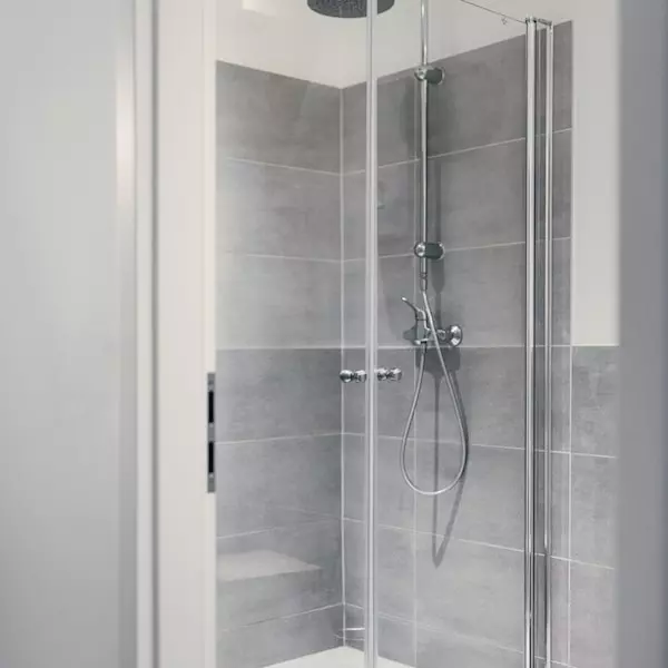 Personal Training Studio mit Dusche