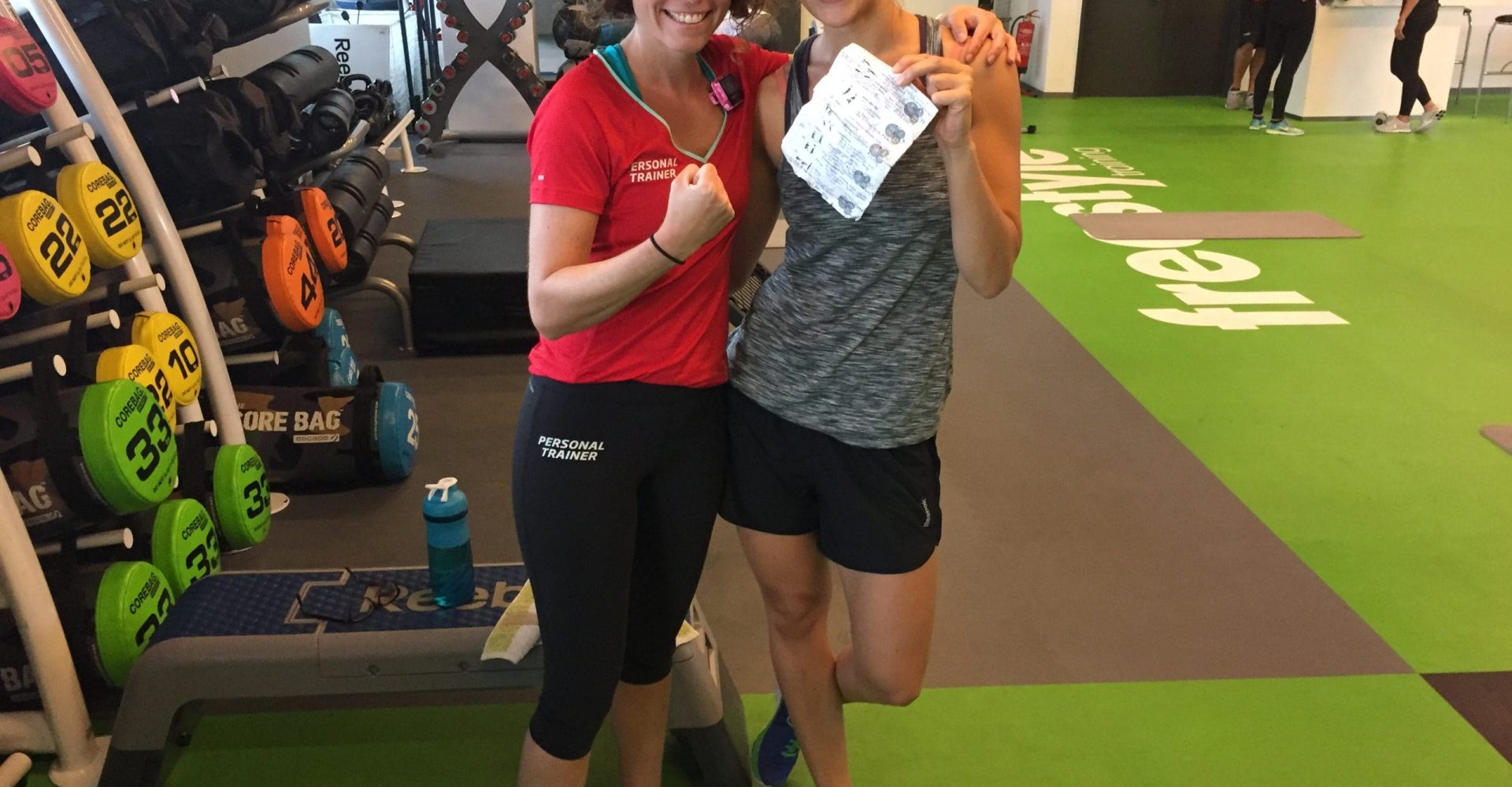 Amelie-beim-Personal-Training-in-Köln-mit-Steffi-bei-funcFIT
